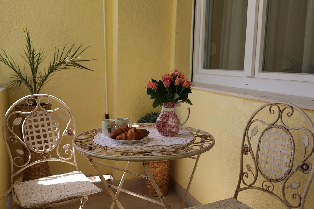 Apartment Mandalina Spalato Camera foto