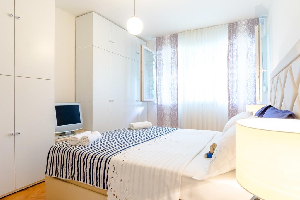 Apartment Mandalina Spalato Esterno foto
